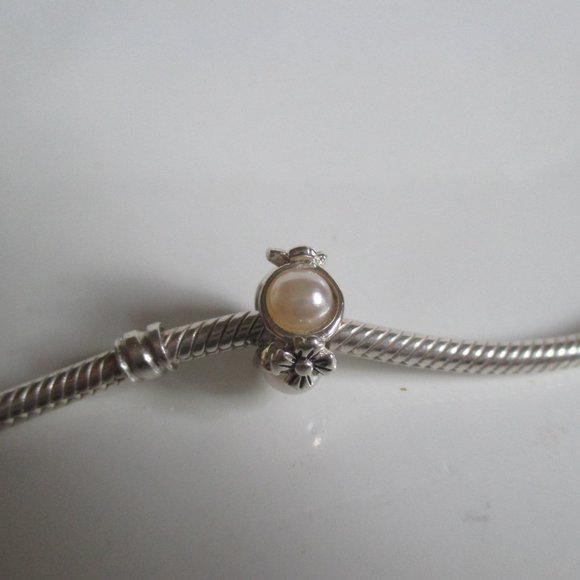 Pandora Charm Silver with Pearl Beads Vintage Triangle bead for bracelet - Picture 4 of 4